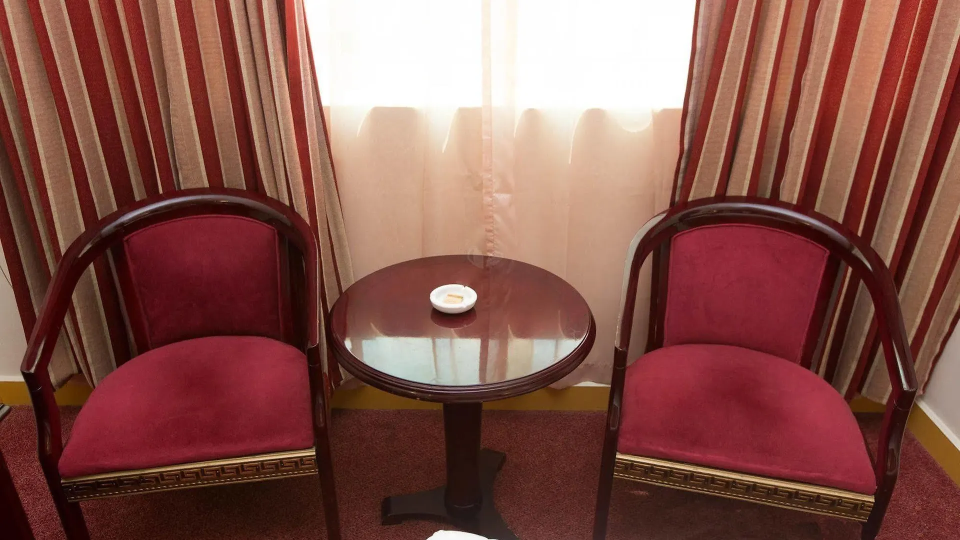 Comfort Inn Hotel Deira Dubai 3*,